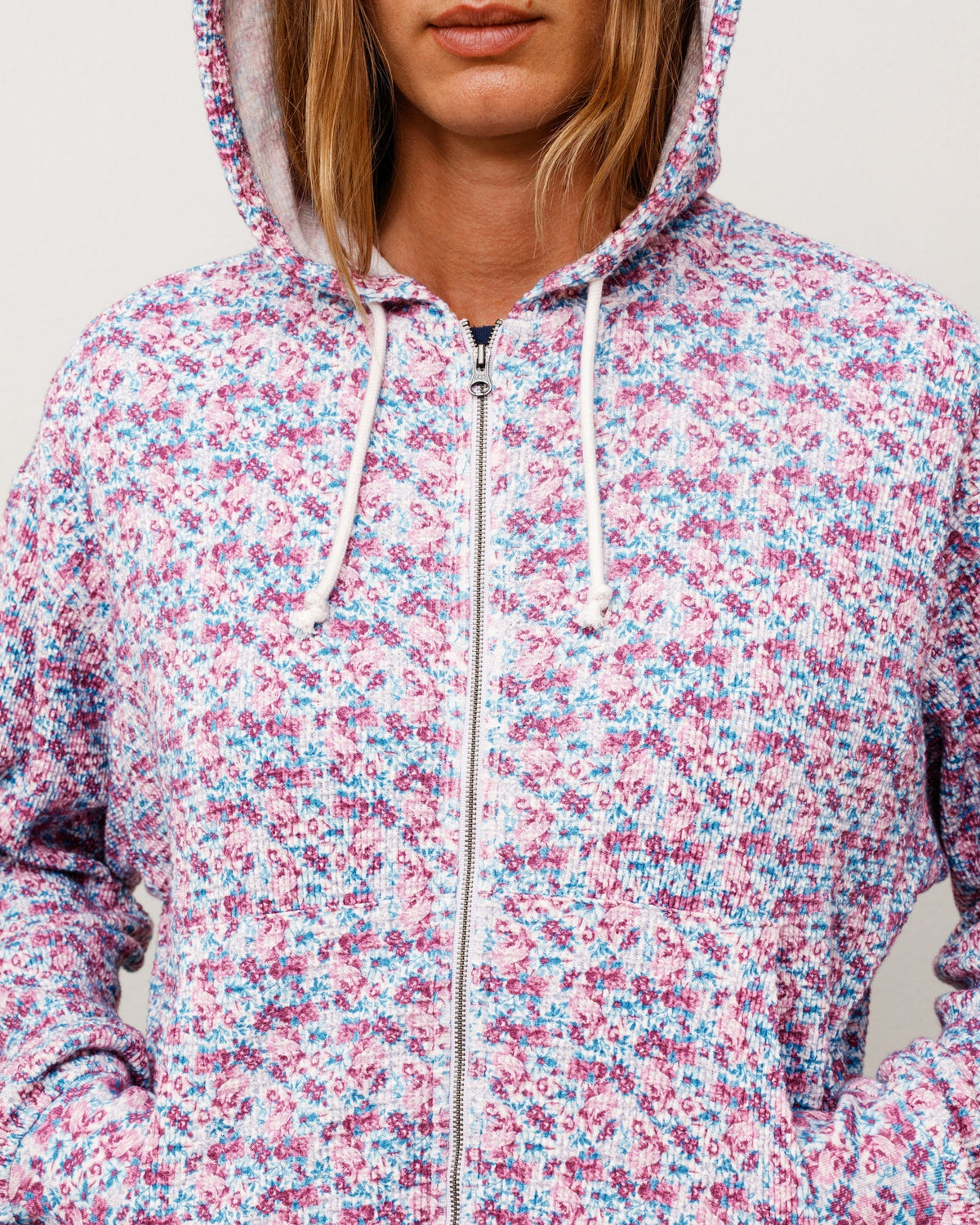 LIGHTWEIGHT THERMAL HOODIE
